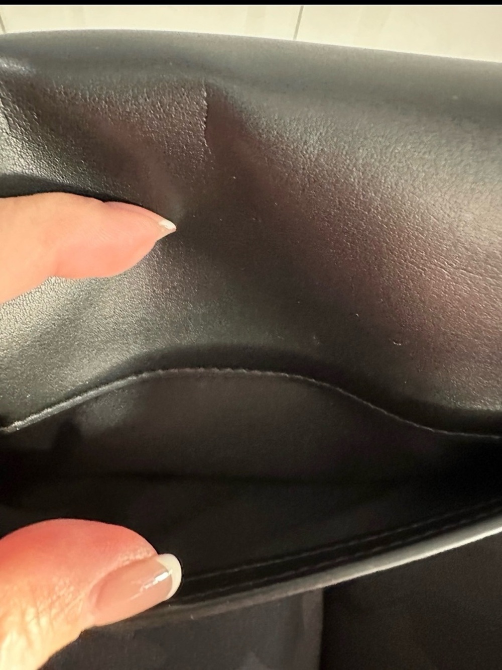 Lululemon Cactus Leather Alternative Mini Bag 1.2L Black NO CROSSBODY STRAP - Picture 9 of 9